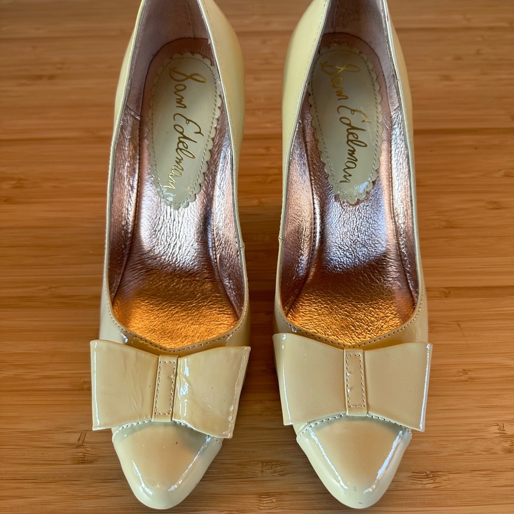 Sam Edelman Bow Cutout heels